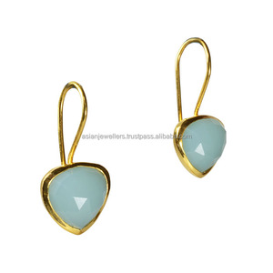 Boucles d'oreilles en argent sterling 925 faites à la main avec pierre précieuse de calcédoine Aqua Vermeil en or pour les mariages, les fêtes et les cadeaux - Product Image 1