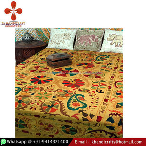 Indio proveedor de oro indio bordado Suzani colgando de la pared de cama tapiz - Product Image 3