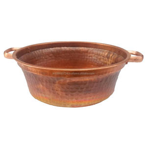 อ่างแช่เท้าทรงกลมแบบตอกลายพร้อมหูจับ ทำจากทองแดงแท้ - Product Image 2