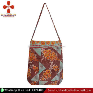 กระเป๋าสะพายไหล่ Bengali Gudri Kantha แนววินเทจ - Product Image 2