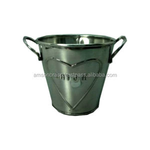 Bougeoir votif seau coeur avec poignée Design décoratif fer métal chauffe-plat fabricant de support votif - Product Image 1