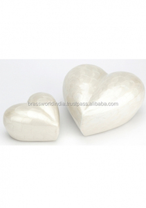 Recuerdo conmemorativo de amor rojo, urna de cremación de corazón, suministros funerarios, BRASSWORLD, INDIA - Product Image 2