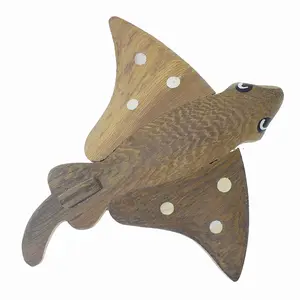 STINGRAY WOODEN FRIDGE MAGNET