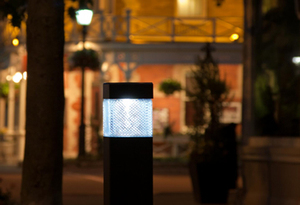 Luces solares cuadradas clasificadas IP65 de la decoración del jardín del LED para el uso del paisaje - Product Image 2