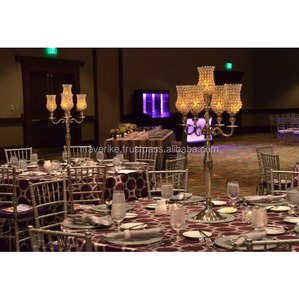 Mayorista Candelabros de aluminio grandes de plata con tazas de huracanes de cristal para boda Evento Fiesta Decoración de mesa - Product Image 4