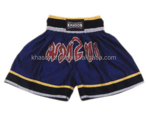 2025 MUAY THAI SHORT KICK BOXE SHORT AVEC ÉTOILES DE COULEUR PERSONNALISÉES DISPONIBLE en POLYESTER AVEC ÉTIQUETTE DIFFÉRENTES COULEURS - Product Image 3