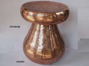 Tabouret en aluminium martelé plaqué cuivre, très vendu, également disponible en finition laiton antique, petit tabouret en métal, tabouret de meubles pour la maison - Product Image 3