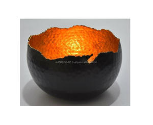 Bougie chauffe-plat élégante en métal doré et noir avec motif goutte pour la décoration de Noël ou une utilisation toute l'année - Product Image 1