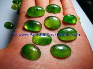 Hermosos Cabujones de Granate Hidrogrússular Pulidos de Color Verde Intenso - Product Image 5