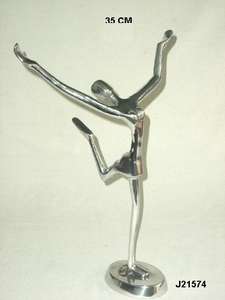 Figuras de Aluminio Fundido con Acabado Pulido Espejo en Posturas Gimnásticas, Escultura Decorativa de Metal - Product Image 6