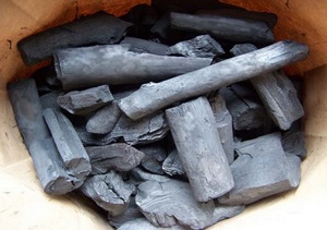GRADE SUPER A STICK SHAPE CHARCOAL HARD WOOD BBQ GRILL THIS WINTER, BEST IN Erbil IRAQ, INDONESIA CHARCOAL 5-10 CM, - Product Image 3