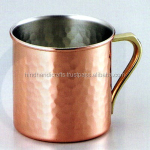 Taza martillada con cilindro de cobre 100% personalizable, metal brillante para bebidas y regalos, hecha en India - Product Image 2