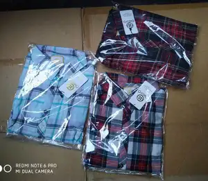 100% nuovi Prodotti Surplus Etichetta di Marca Delle Signore Delle Donne Lungo Casuale Plaid Button Down Camicia a Quadri Camicetta delle Parti Superiori Bangladeshi Stocklot