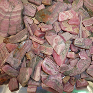 
 
 
 พลอยโรโดครอไซต์สีชมพูธรรมชาติแบบขายส่ง ดิบ ไม่เจียระไน จากอินเดีย |   อุปกรณ์จ่ายน้ำหนักแบบปรับแต่งได้โดย Coszcalt Exports QAZ001 - Product Image 5