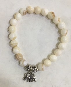 สร้อยข้อมือบําบัดชาการะลูกปัดหิน - Product Image 1