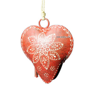 Heart Shaped Iron Metal Cowbells Handmade Custom Mini <b>Bells</b>, Wholesale Decorative <b>Cow</b> <b>Bells</b> for Home & Garden Decor - Product Image 3