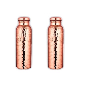 Bouteille en cuivre antique avec bouteille d'eau imprimée de fleurs bouteille d'eau en cuivre cuivre or en Inde - Product Image 6