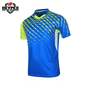 Maillot de football de haute qualité fabriqué au Pakistan, excellent vêtement pour les joueurs de football - Product Image 1