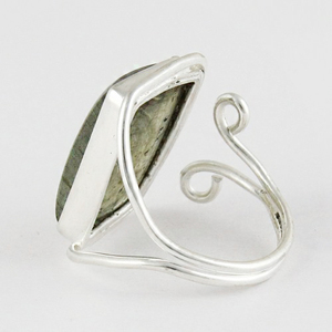 Fascinant pierre de lune arc-en-ciel Rectangle forme bagues en argent Sterling 925 bijoux en argent faits à la main - Product Image 3