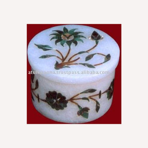 Belle boîte à bijoux en marbre de forme ronde faite à la main, - Product Image 1