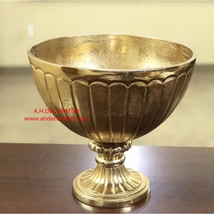 Aluminium Glossy Gold Finishing Handmade Designing Fruits & Flower Serving Bowl With <b>Set</b> <b>of</b> <b>3</b> Hotels Serving Container & Bowls - Product Image 2