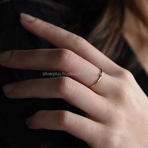 Anillo solitario de diamante de color genuino SI Clarity de colores en oro amarillo sólido de 14 quilates Bodas Venta al por mayor Compromiso Proveedor de joyas de oro - Product Image 5