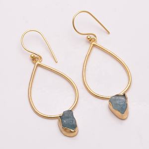 Pendientes de latón chapados en oro con piedras preciosas de Aguamarina con forma de fantasía natural para mujeres y niñas - Product Image 1