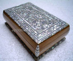 J5 joyería con incrustaciones de perlas madre/caja de regalo - Product Image 1