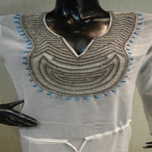 Caftán de playa bordado a mano para mujer - Product Image 3
