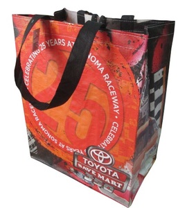 Sacs à provisions pliables tissés stratifiés par pp de dimensionnement fait sur commande produits promotionnels du Vietnam - Product Image 1