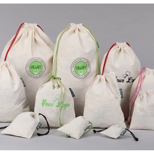 Sacs à cordon en coton écologique avec logo personnalisé, poignée en toile imprimée noire, conception de lettre pour cadeaux, promotions et achats - Product Image 2
