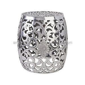 Taburete de Metal con diseño de tambores tradicionales - Product Image 4