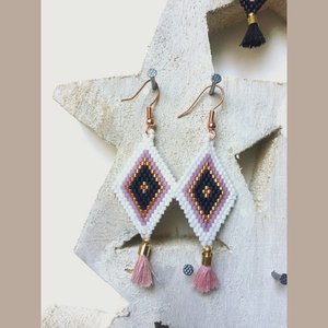 Pendientes de Cuentas Miyuki Negros Diamante, Creaciones Hechas a Mano - Product Image 1