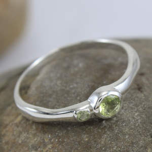 Exclusif argent sterling 925 éternité péridot pierres précieuses design classique bijoux de mode élégant à la recherche de bagues grossiste - Product Image 1
