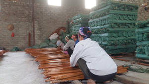 Bâton de balai en bois écologique de vente chaude bâton de balai jetable d'Egypte fabriqué au Vietnam - Product Image 2