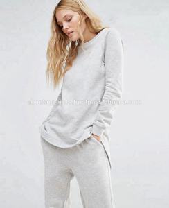 Sweatshirts personnalisés en vrac à manches longues et à ourlet rond en coton respirant pour femmes - Product Image 2