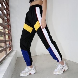 กางเกงวอร์มผู้หญิงลายทาง - Product Image 4