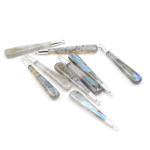 Pendentif en labradorite plaqué argent 40-45 mm, forme allongée en goutte, bleu et gris, pierre de naissance d'août, pierre précieuse naturelle, accessoires de bijoux - Product Image 4