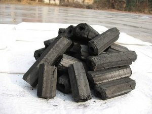 Hot Selling <b>Smokeless</b> Long Burning Sawdust Briquette Charcoal Competitive Prices - Product Image 2