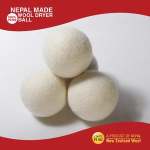 100% Bolas de secadora de lana orgánica de Nueva Zelanda XL de fieltro de alta calidad de 7cm respetuosas con el medio ambiente para uso en la colada - Product Image 4
