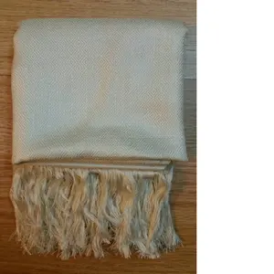 Pañuelos de seda en blanco adecuados para teñir, imprimir y para crafters hechos de ahimsa, Paz o seda orgánica