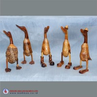 Décoration d'intérieur en forme d'animaux sculptés en racine de bambou