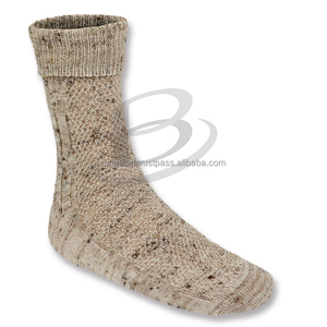Chaussettes unisexe rétro 100 % laine respirantes, style coréen, à motif moucheté, avec nœud, confortables et élastiques, non tissées - Product Image 1