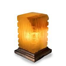 Lámpara de Sal del Himalaya, Hecha a Mano, con Técnica de Tallado, Material Orgánico, Forma Geométrica, Feng Shui, de Sian Enterprises - Product Image 6