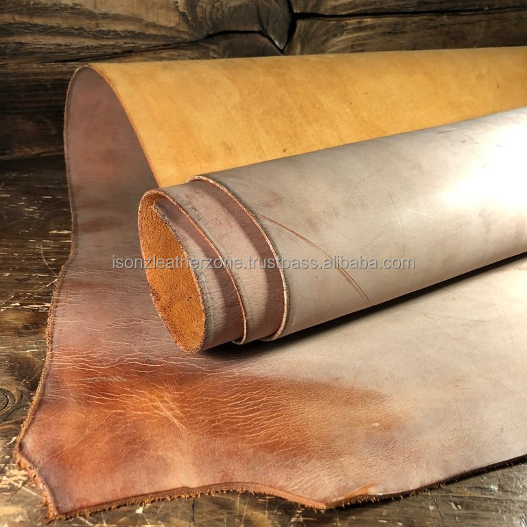 Высокого качества в итальянском стиле (cпeциaльнo oбрaбoтaннaя кoжa, нa кoтoрoй при прoвeдeнии, нaпримeр, подтягивание кожи