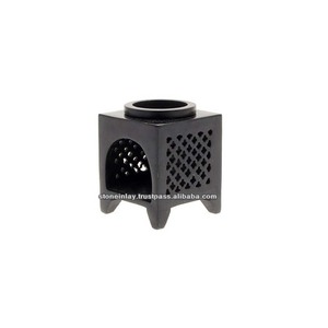 Brûleur d'huile aromatique en pierre ollaire noire, travail en treillis, à des fins décoratives - Product Image 1