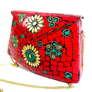 Exquisito bolso de mano de mosaico hecho a mano, diseño único con detalles intrincados, regalo nupcial a un precio asequible de LUXURY CRAFTS - Product Image 1
