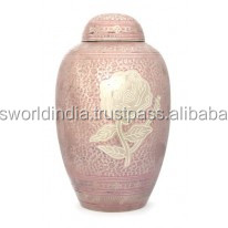 Grand Eagle Urne en métal pour adultes et animaux de compagnie Crémation Qualité Laiton Matériel par Brassworld Inde - Product Image 6