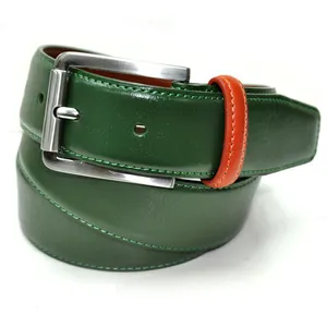 Expérience approfondie dans la vente d'une ceinture de luxe en cuir véritable de qualité exceptionnelle à motif fendu de couleur vert orange pour hommes