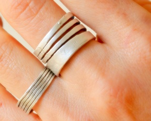 <b>Silver</b> Brass Neo-Gothic Unisex <b>Chunky</b> <b>Ring</b> Four Lines Wide Band Simple Wrap Peace Cluster <b>Rings</b> One Size Large Main Material - Product Image 1